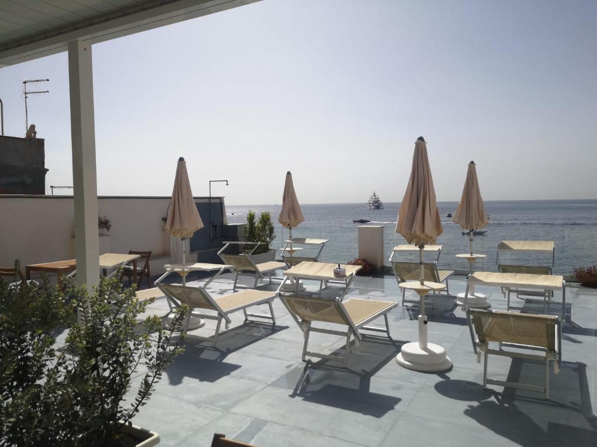 Tulla'S Hotel Giardini-Naxos Kültér fotó