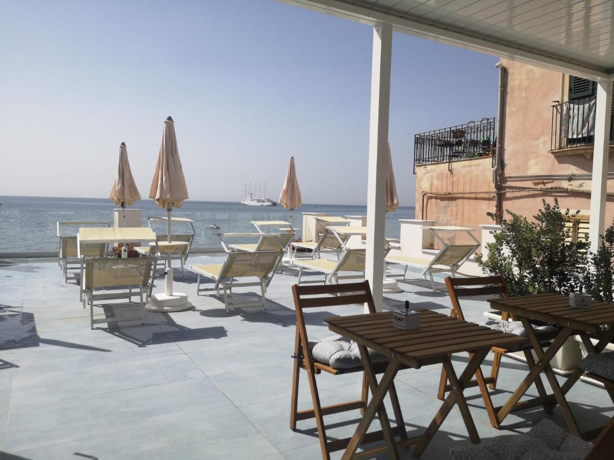 Tulla'S Hotel Giardini-Naxos Kültér fotó