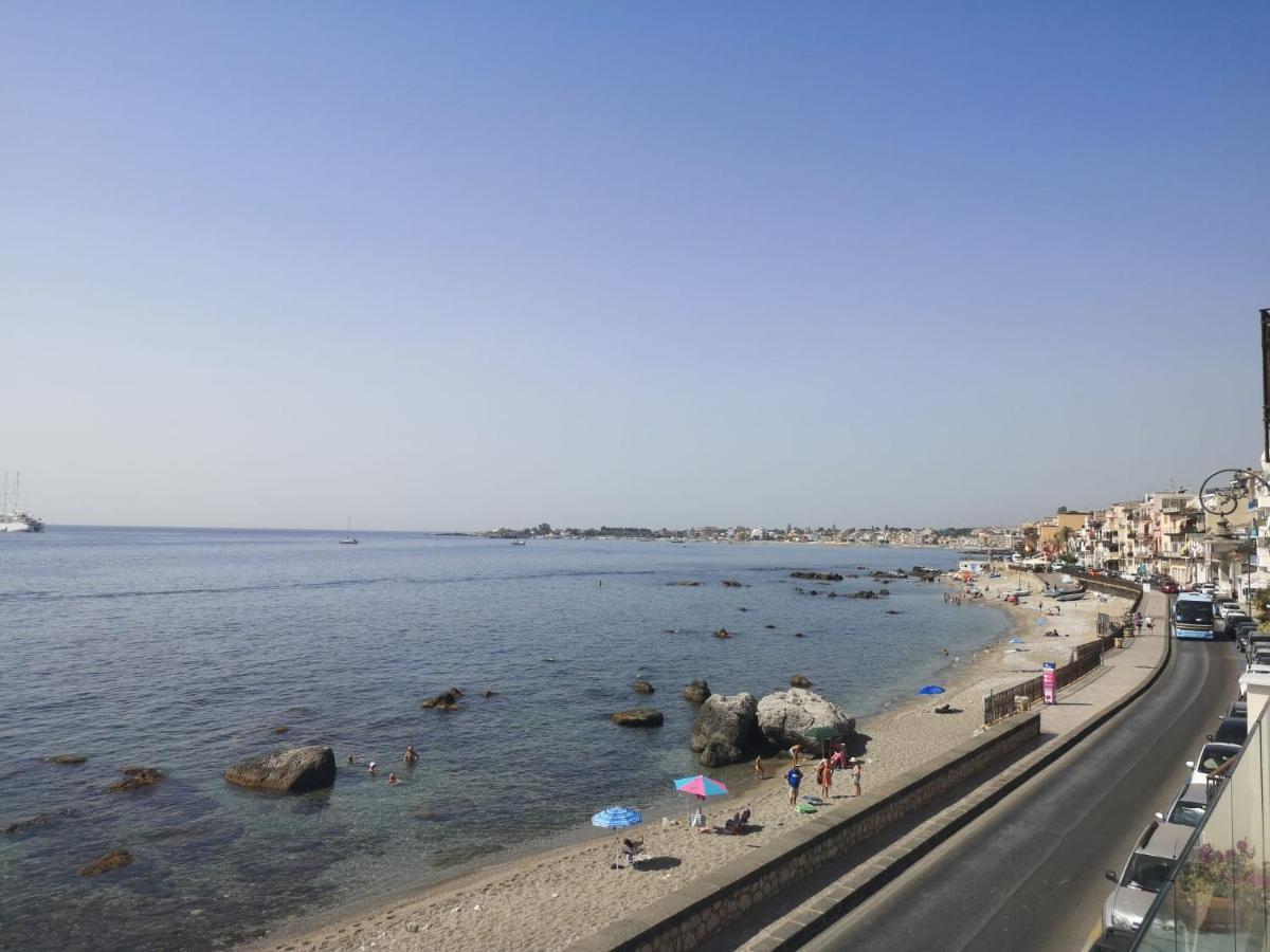 Tulla'S Hotel Giardini-Naxos Kültér fotó