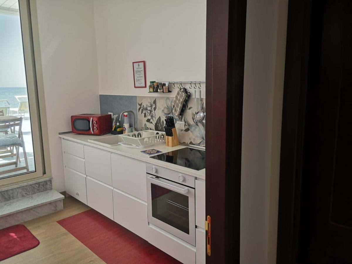 Tulla'S Hotel Giardini-Naxos Kültér fotó